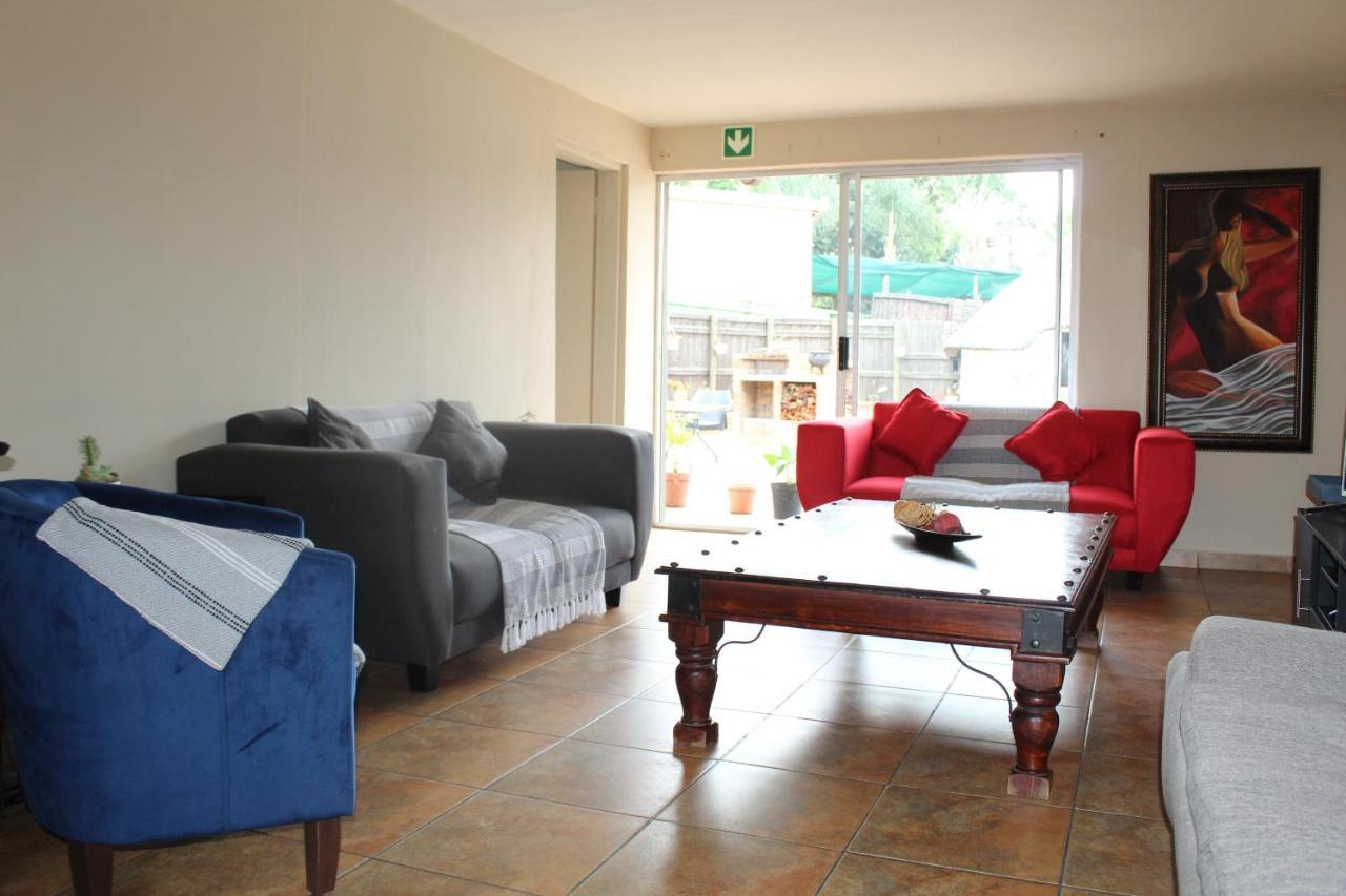 Reizigers Rusten Kempton Park Extérieur photo